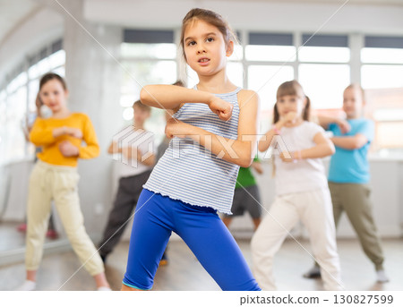 Group of children dancing hip hop 130827599