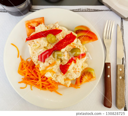 Salad with carrots and olives 130828725