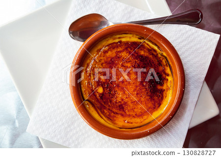 Spanish dessert Crema catalana 130828727