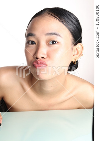 Beautiful woman Beautiful woman 130830100