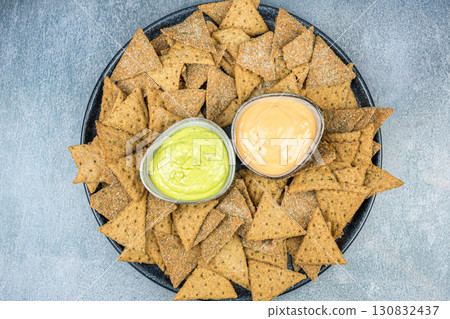 Crackers 130832437