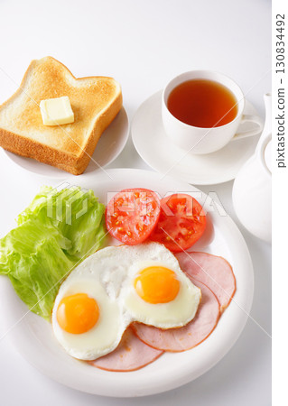 火腿蛋早餐 130834492