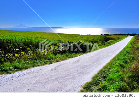 White Road (Sōya, Sōya Village, Wakkanai City, Hokkaido) 130835905
