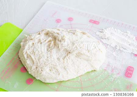 發酵麵團 130836166