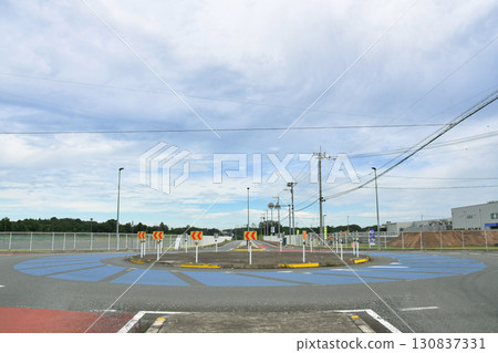 Roundabout_Circular intersection_05 130837331