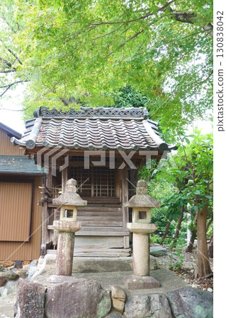 Ryusen Benzaiten in front of the Niomon Gate of Ryusenji Temple Ryusen Benzaiten in front of the Niomon Gate of Ryusenji Temple 130838042