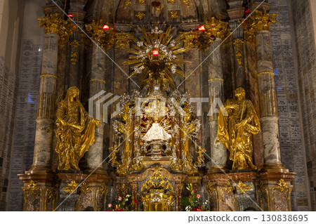 Infant jesus of prague statue in church of our lady victorious in prague, czechia 130838695
