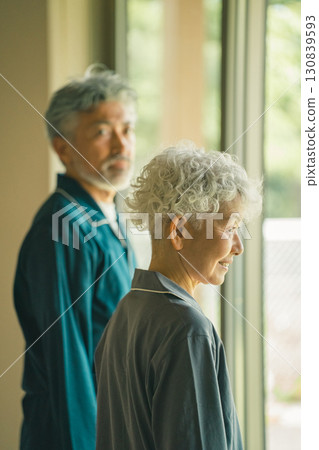 Elderly people who have just woken up 130839593