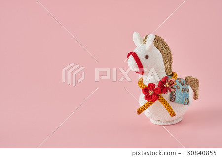 馬年新年形象 馬年新年形象 130840855