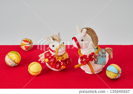 馬年新年形象 130840887