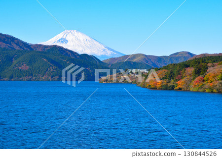 Autumn Motohakone Lake Ashi Mt. Fuji 130844526