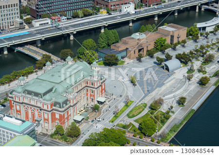 從淀屋橋的高樓上眺望禦堂筋、中之島地區（2025年9月白天拍攝） 130848544