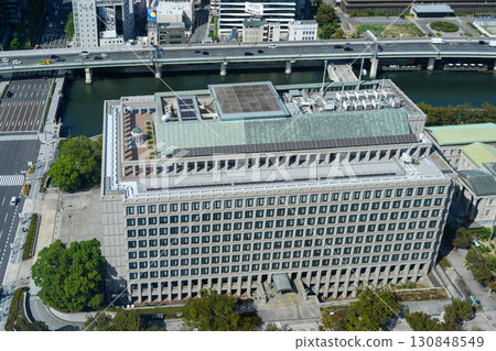 從淀屋橋的高樓上眺望禦堂筋、中之島地區（2025年9月白天拍攝） 130848549