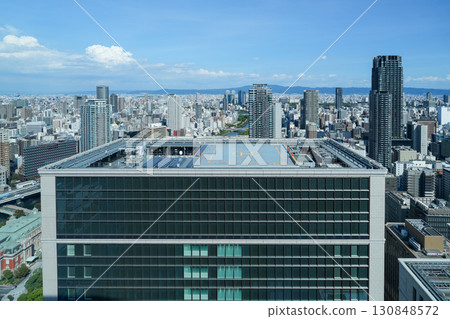 從淀屋橋的高樓上眺望禦堂筋、中之島地區（2025年9月白天拍攝） 130848572
