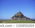 漂浮在地球上的聖米歇爾山 130850269