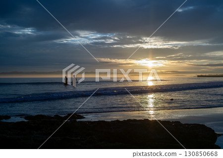 Asahi climbing from the horizon Asahi climbing from the horizon 130850668