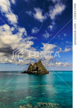 英仙座流星雨和積丹半島的神秘海景 130851449