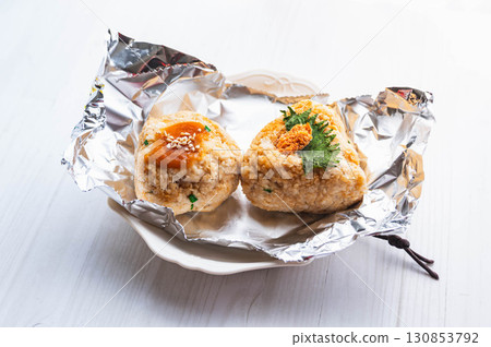 燕麥飯烤飯糰 130853792