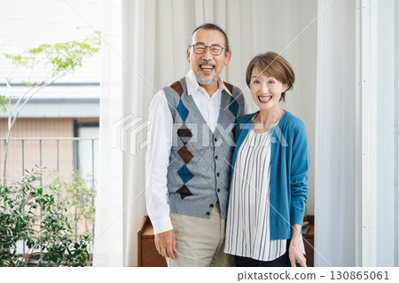 一對友好的老年夫婦的肖像 130865061
