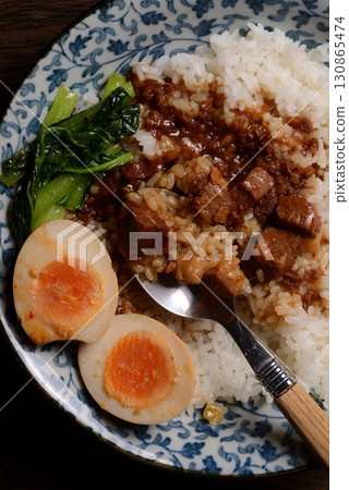 Rice-cooked rice 130865474