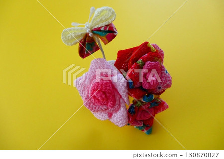 Tsumami-zaiku rose and butterfly brooch 130870027