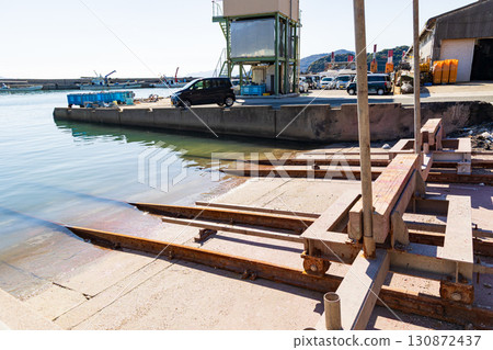 Ship landing facilities (shed facilities) Ship landing facilities (shed facilities) 130872437