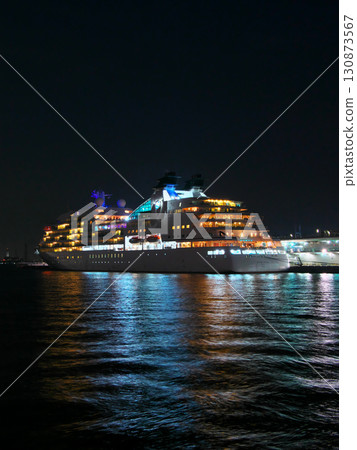 Moored at Osanbashi Pier at night (August 2025) Moored at Osanbashi Pier at night (August 2025) 130873567