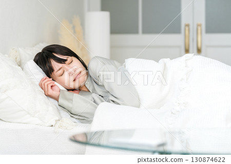 Insomnia, sleeplessness, nightmares, women who can't fall asleep Insomnia, sleeplessness, nightmares, women who can't fall asleep 130874622