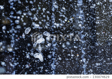 Slow motion image of the moment when the spray floats in the air 130874629