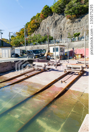 Ship landing facilities (shed facilities) 130875295