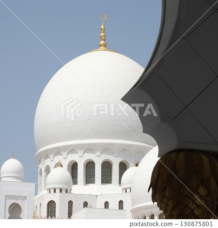 Abu Dhabi Sheikh Zayed Grand Mosque 130875801
