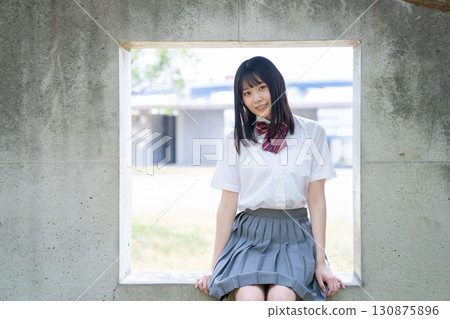 高中女生肖像 高中女生肖像 130875896