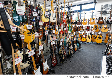 Hard Off Mitaka Jindaiji Store - Find a guitar in Jindaiji, Mitaka, Tokyo 130878956