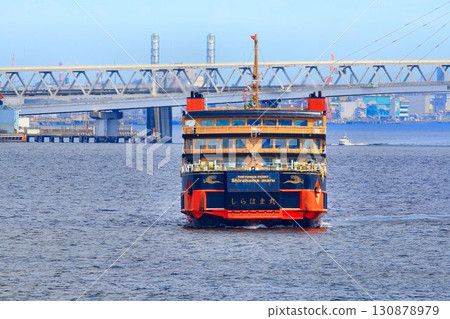 令和年間橫濱出現黑色船隻…搭乘特別遊輪【東京灣渡輪「白濱丸號」】造訪橫濱港 130878979