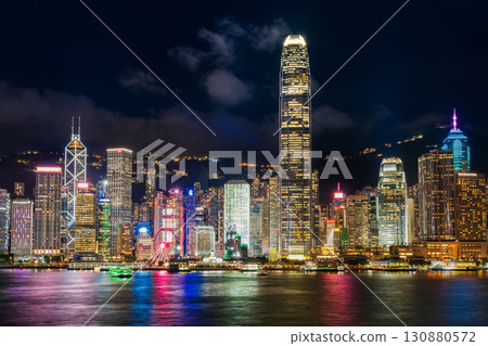 晚上的香港中環 130880572