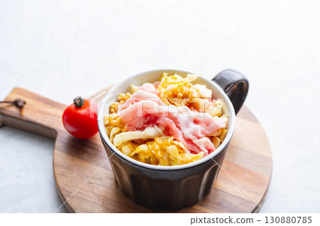 Make okonomiyaki-style oatmeal using rice-based oatmeal Make okonomiyaki-style oatmeal using rice-based oatmeal 130880785