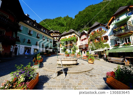 The historic market square and beautiful townscape of Hallstatt, a World Heritage Site in Austria 130883645