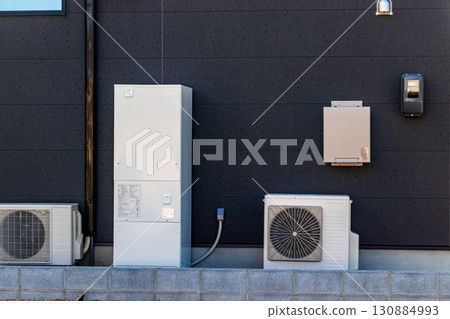 Building: Hot water supply equipment and exterior walls 130884993