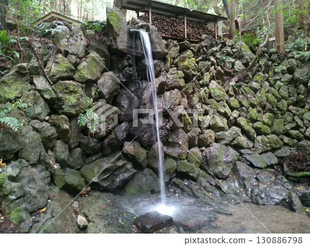Clear waterfall flowing through Ama-no-Iwato in Shima City (September) Clear waterfall flowing through Ama-no-Iwato in Shima City (September) 130886798