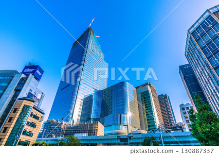 9月1日，日本東京城市景觀。日本橋一丁目重建工程景觀。 130887337