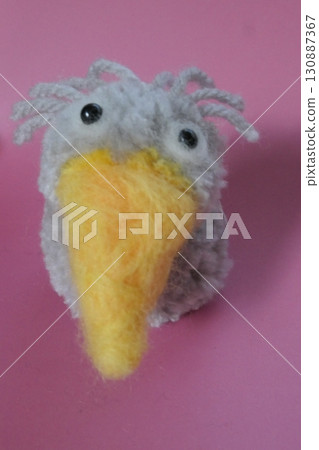 Shoebill wool pom-poms 130887367