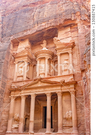 Petra in Jordan Kingdom.. Vertically. Petra in Jordan Kingdom.. Vertically. 130887415