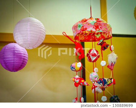 Hanging decorations in Japanese-style rooms Hanging decorations in Japanese-style rooms 130889699