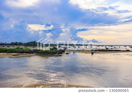 Afternoon view of Sawada Beach (Miyako Island, Irabu Island) with countless huge rocks 130890065