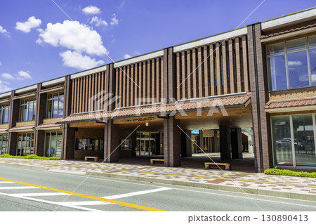 島根縣江津市江津一町廣場調色板 島根縣江津市江津一町廣場調色板 130890413