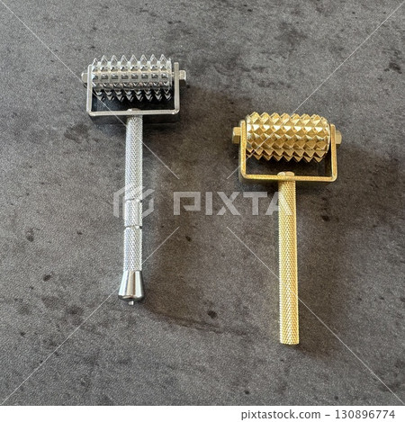 Roller acupuncture Gold Silver Pediatric acupuncture Facial acupuncture Teishin Roller acupuncture Gold Silver Pediatric acupuncture Facial acupuncture Teishin 130896774
