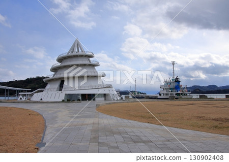 Kumamoto Prefecture's Retro Port: Misumi Port and Misumi Station 130902408