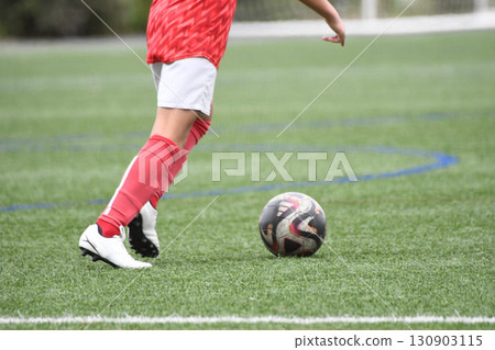 Soccer player to dribble Soccer player to dribble 130903115