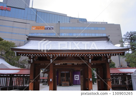 福岡縣天神市中心的警固神社 130903265