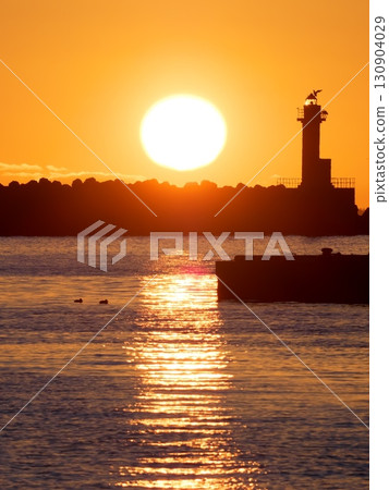 北海道士別漁港的燈塔與風暴的離去 130904029